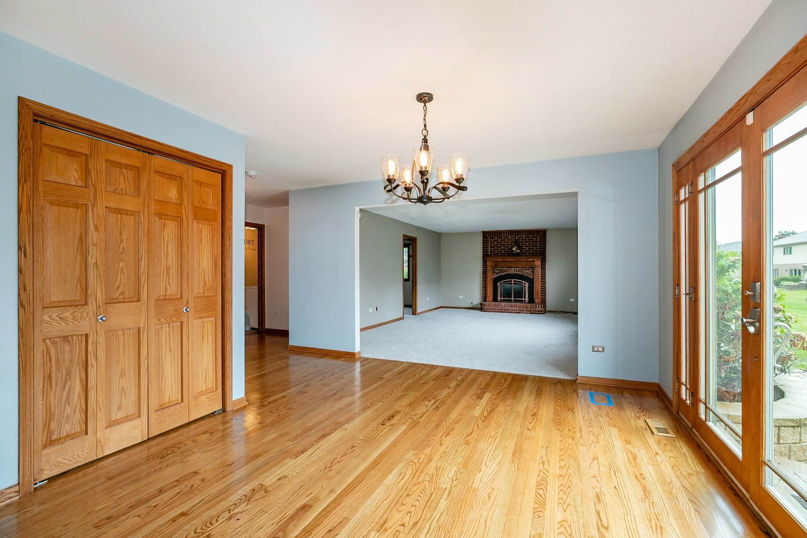 1650 Chauser Lane, Woodridge, IL 60517