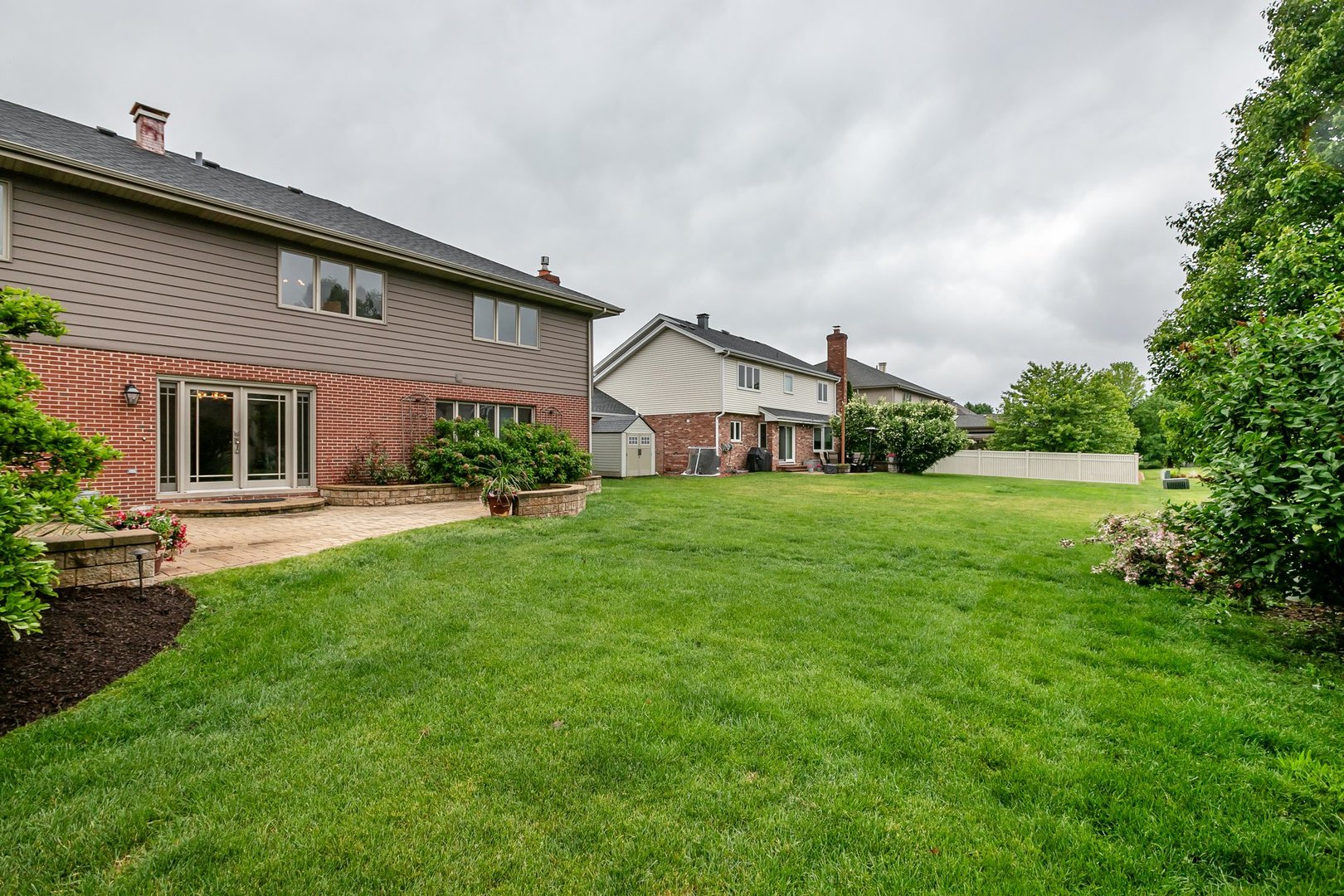 1650 Chauser Lane, Woodridge, IL 60517