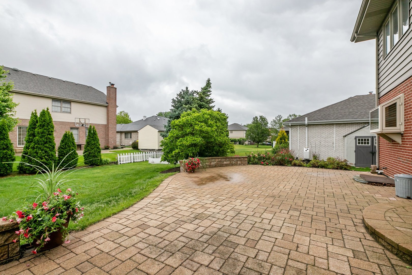 1650 Chauser Lane, Woodridge, IL 60517