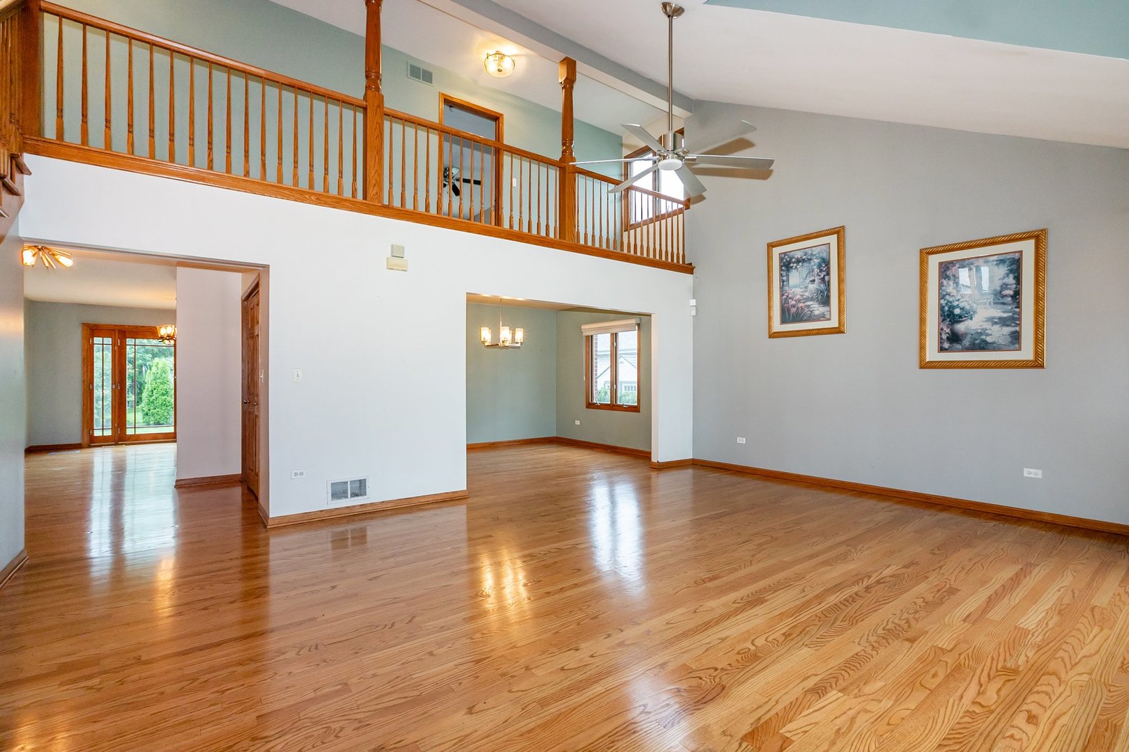 1650 Chauser Lane, Woodridge, IL 60517