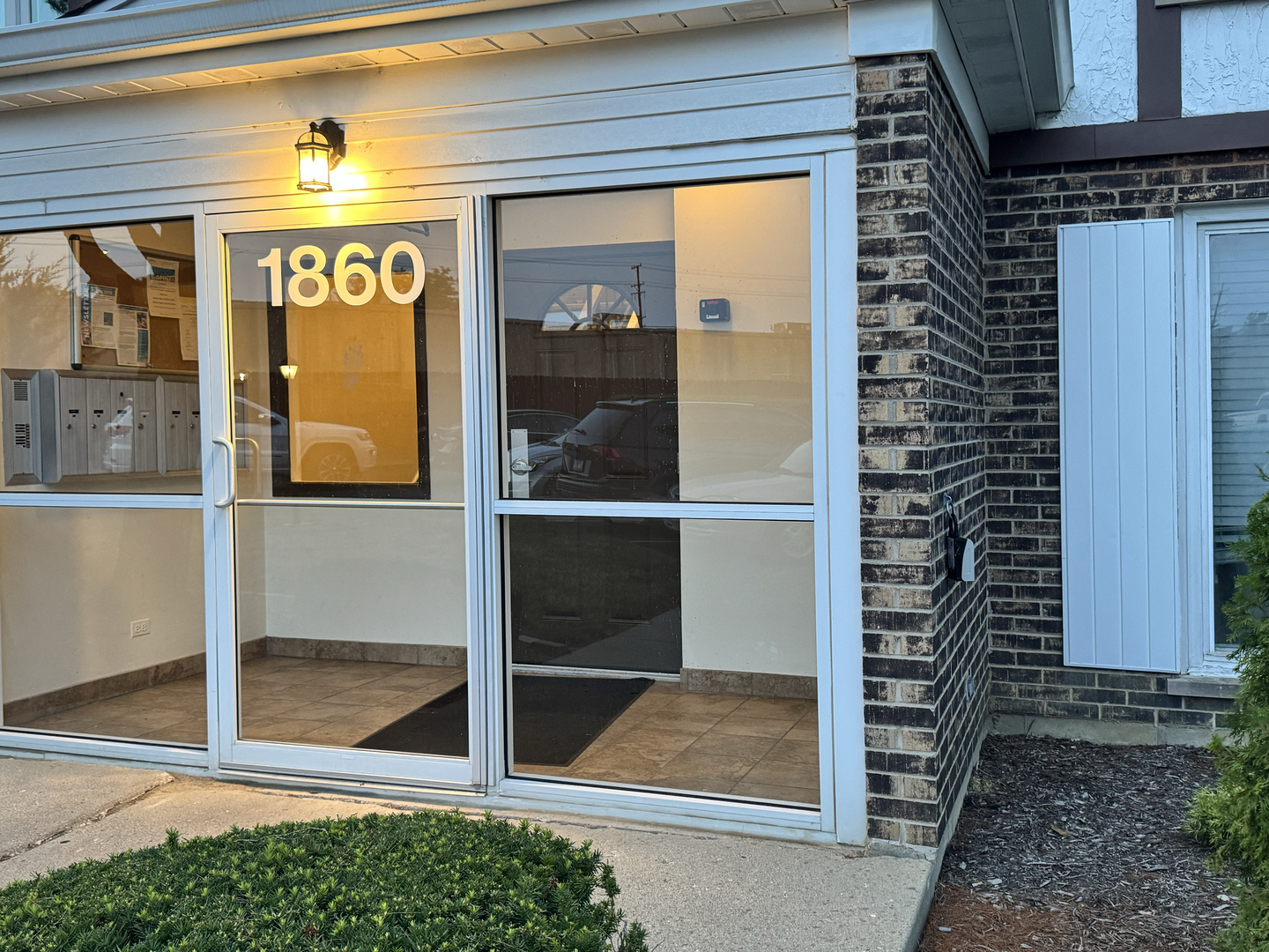 1860 W Surrey Park Lane #2B, Arlington Heights, IL 60005