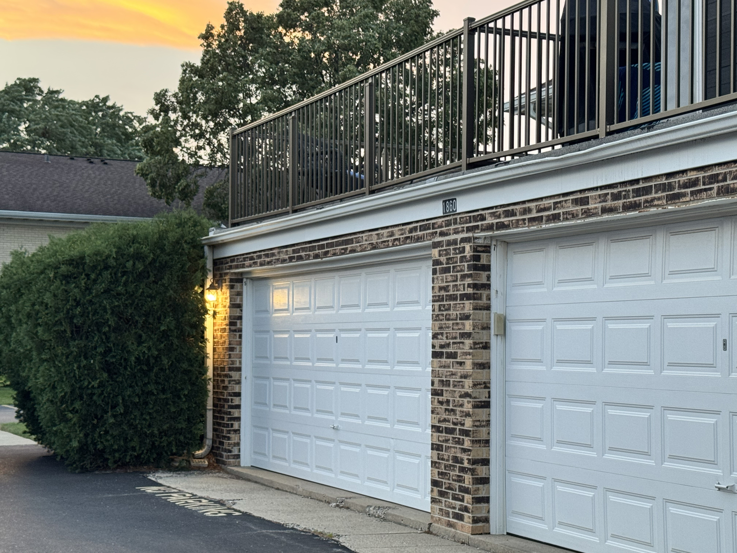 1860 W Surrey Park Lane #2B, Arlington Heights, IL 60005