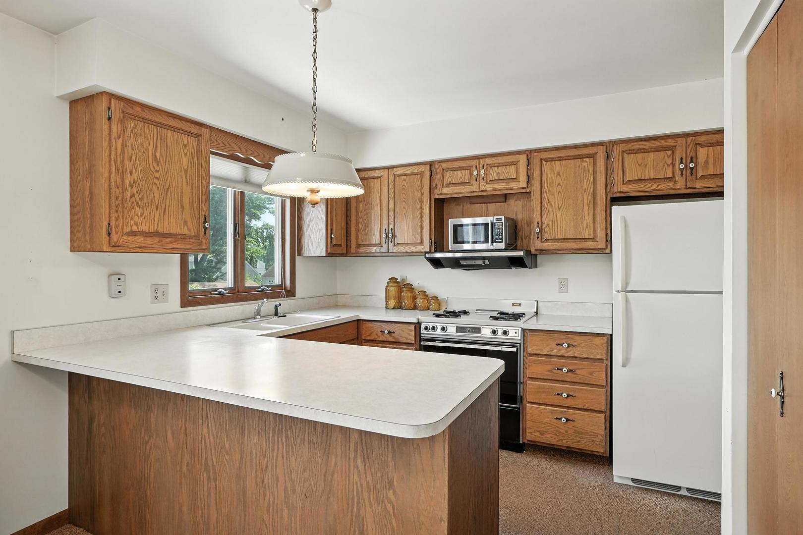 8904 Erie Street, Highland, IN 46322