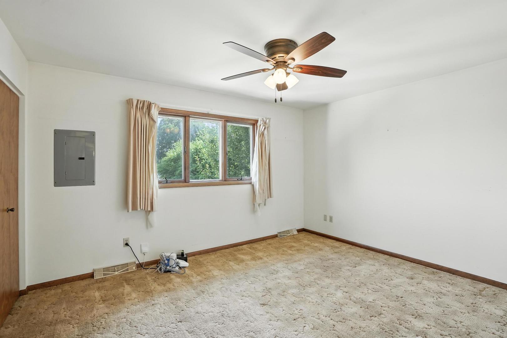 8904 Erie Street, Highland, IN 46322