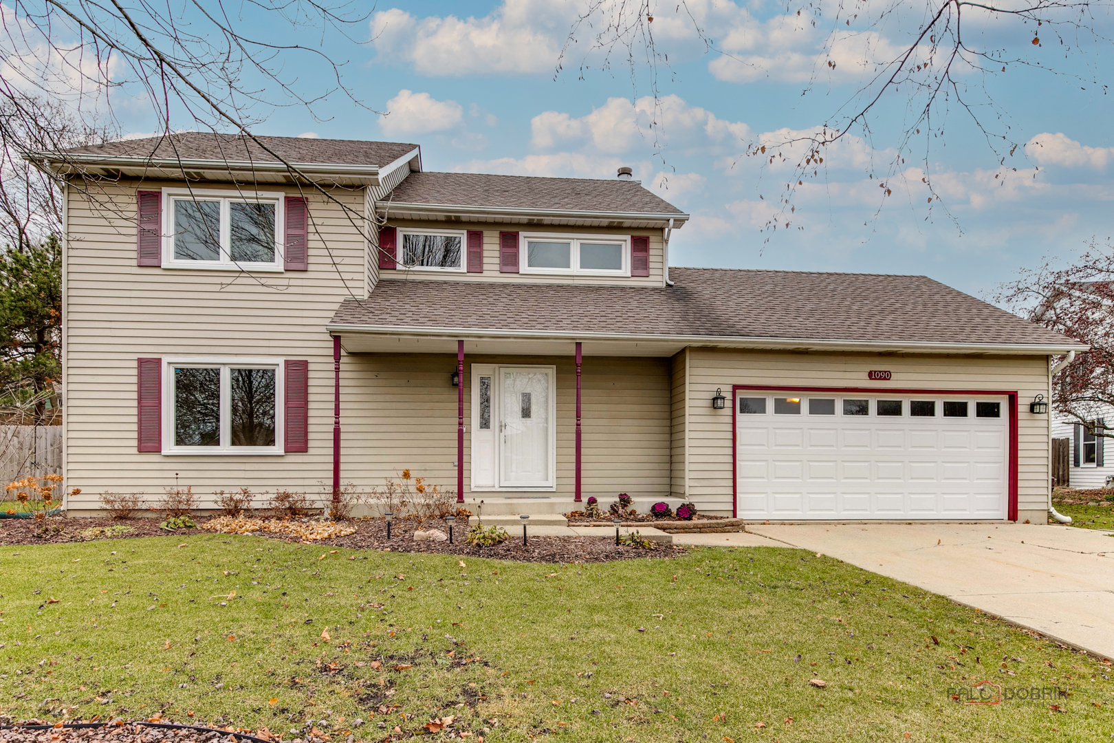 1090 Hawthorne Avenue, Gurnee, IL 60031
