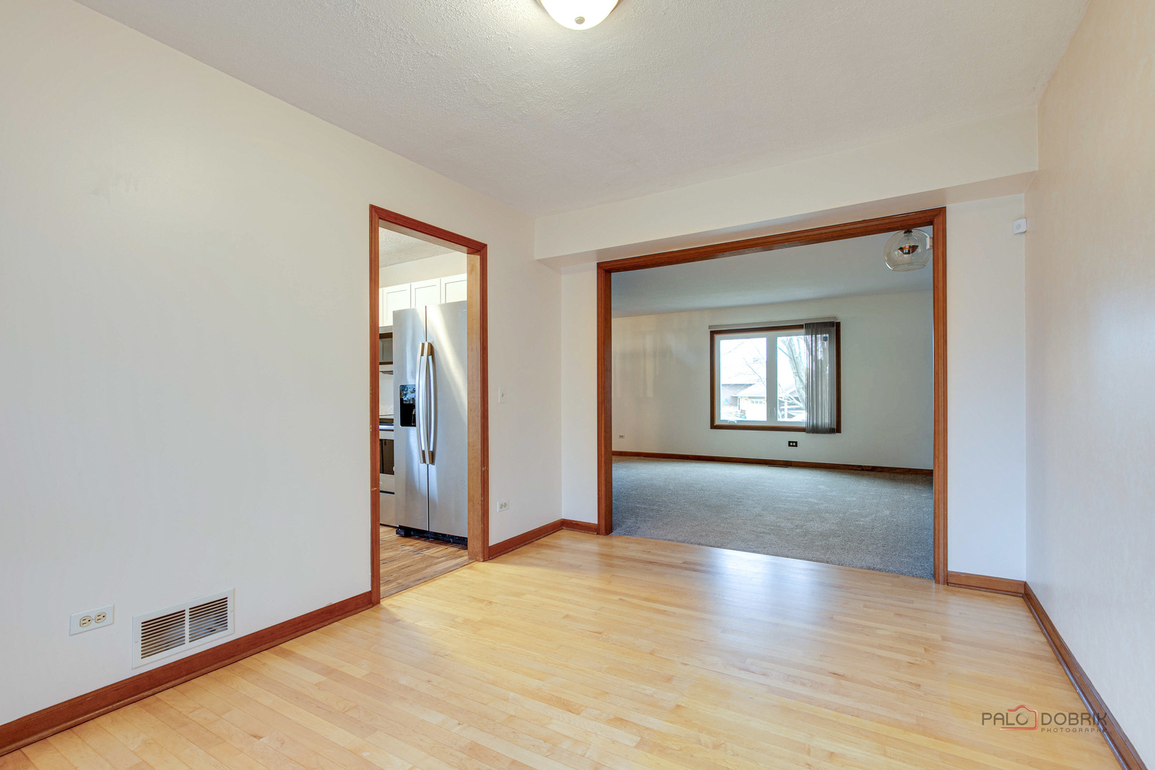 1090 Hawthorne Avenue, Gurnee, IL 60031