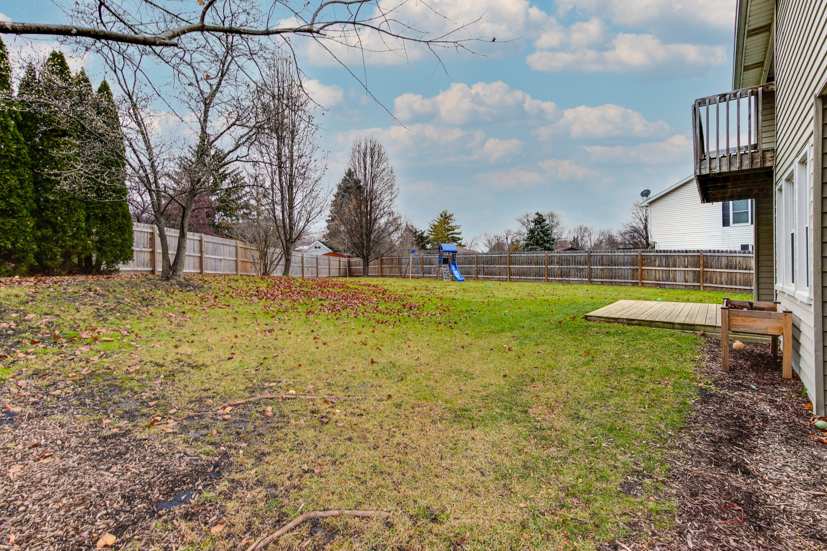 1090 Hawthorne Avenue, Gurnee, IL 60031