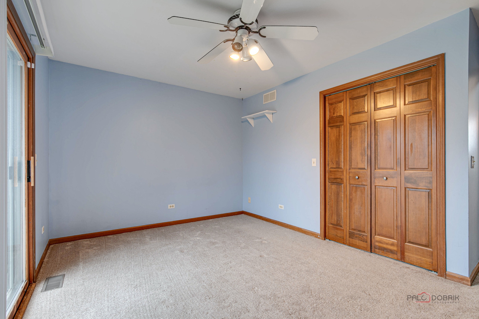 1090 Hawthorne Avenue, Gurnee, IL 60031