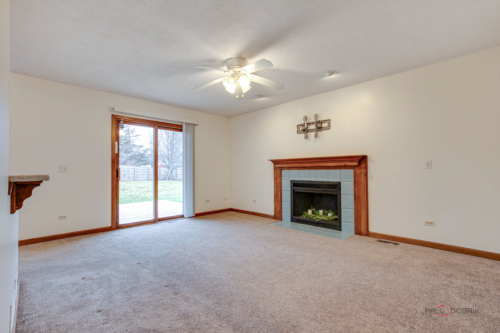 1090 Hawthorne Avenue, Gurnee, IL 60031