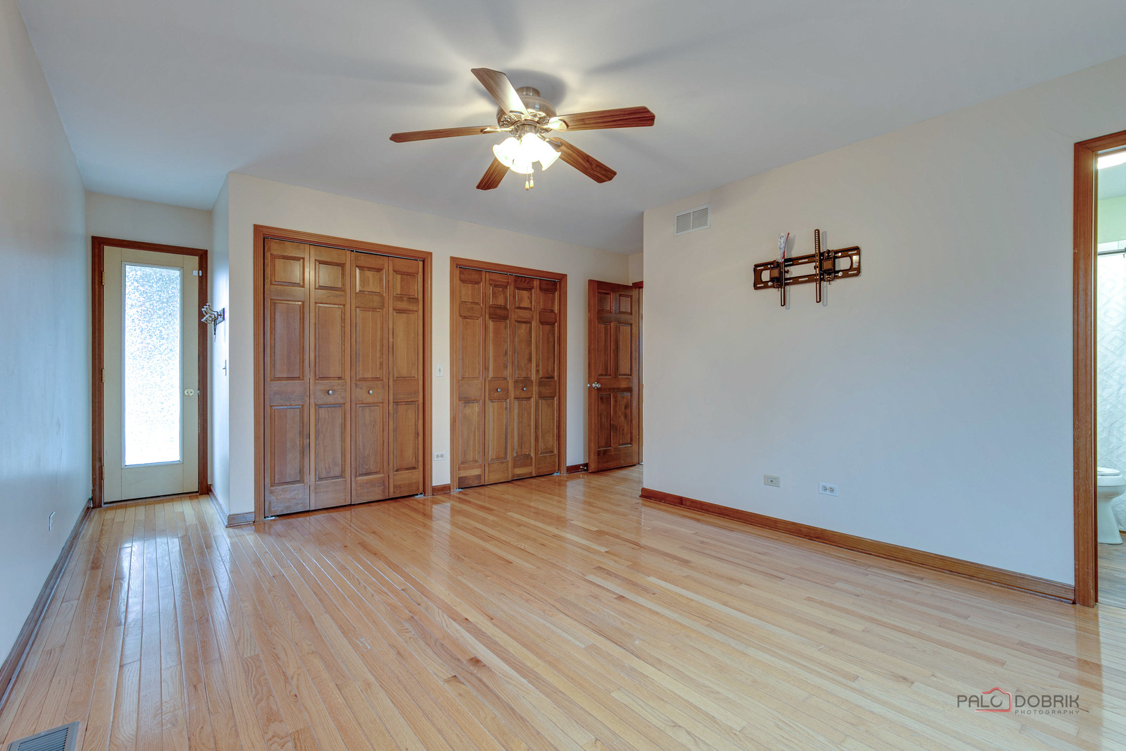 1090 Hawthorne Avenue, Gurnee, IL 60031