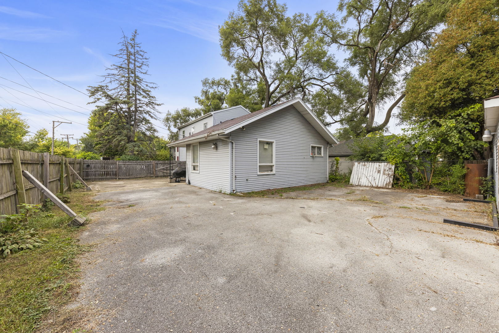 15033 Paulina Street, Harvey, IL 60426