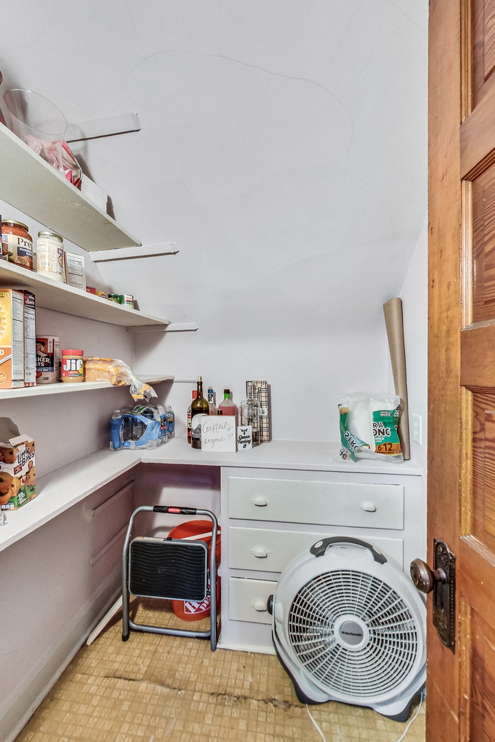 6326 W Cuyler Avenue #2, Chicago, IL 60634