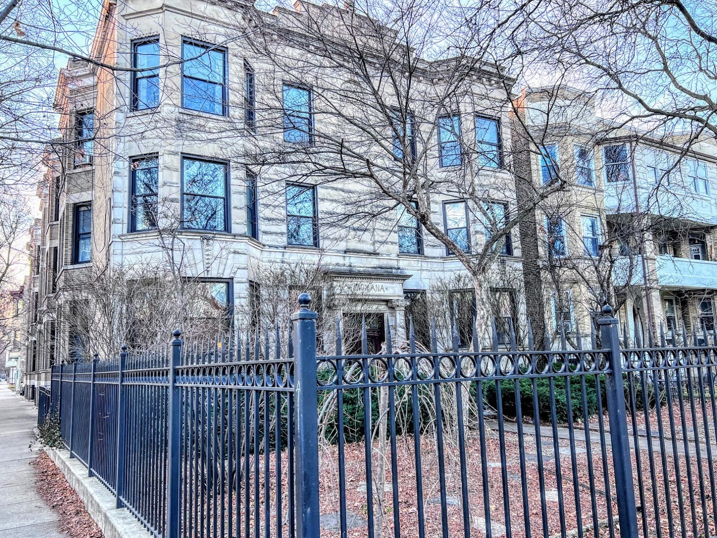 3216 W ALTGELD Street #1, Chicago, IL 60647