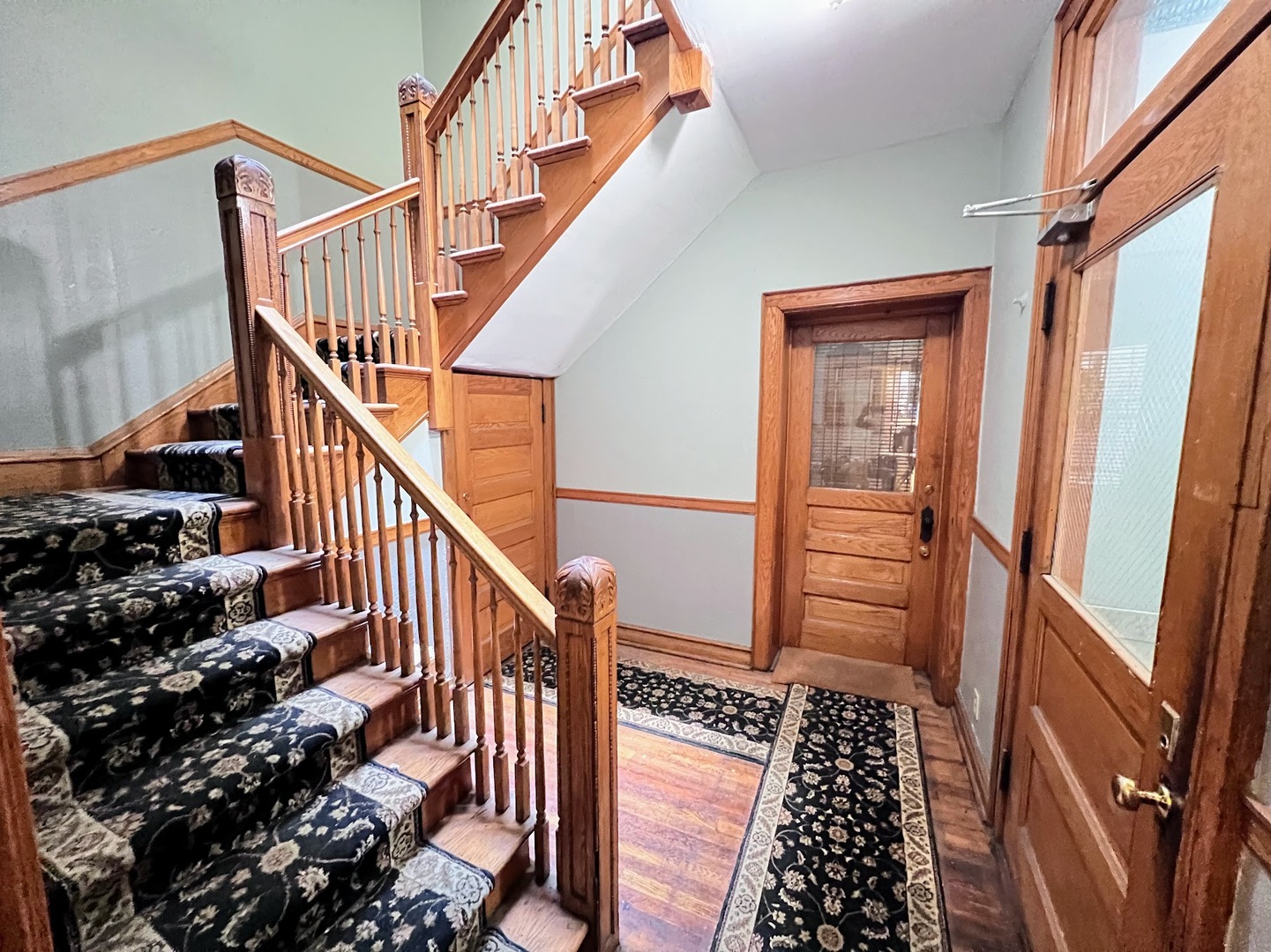 3216 W ALTGELD Street #1, Chicago, IL 60647