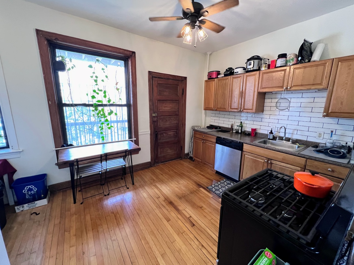 3216 W ALTGELD Street #1, Chicago, IL 60647