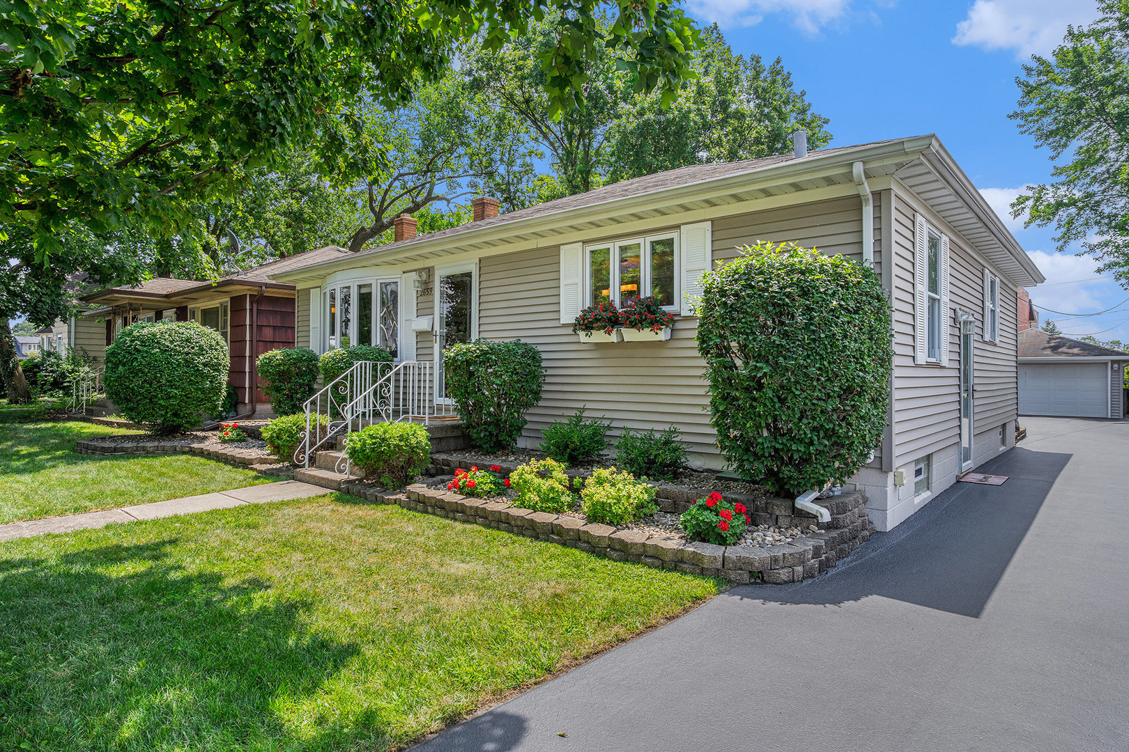 2659 Ridge Road, Lansing, IL 60438