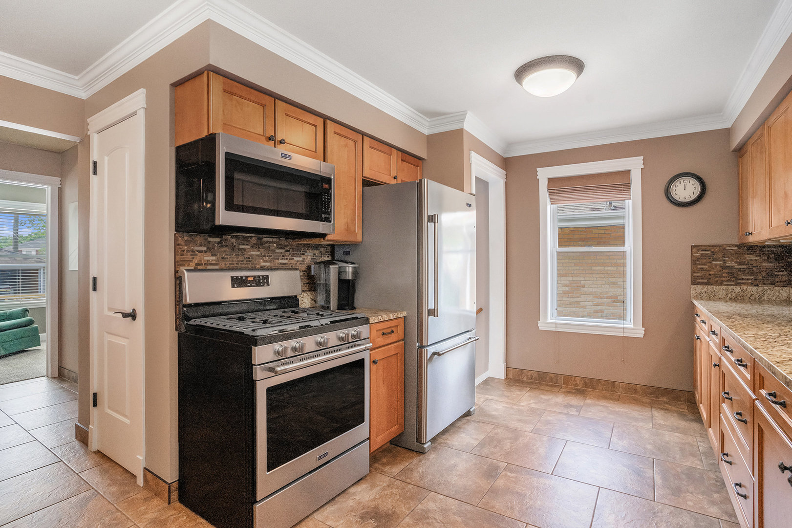 2659 Ridge Road, Lansing, IL 60438