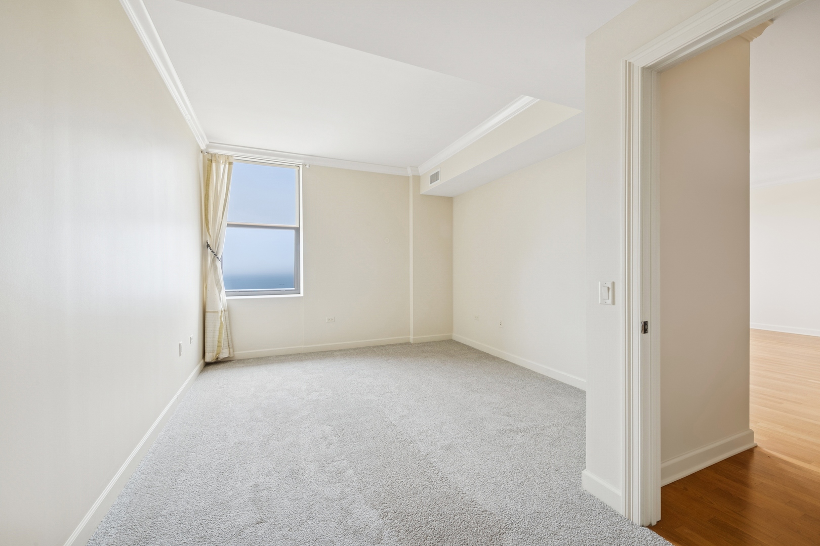 310 S Michigan Avenue #1804, Chicago, IL 60604