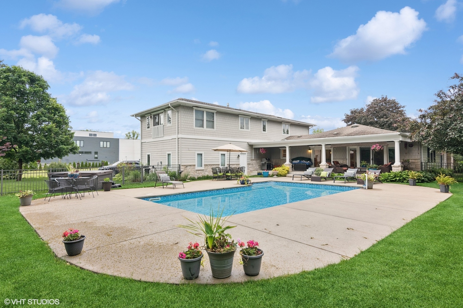 6730 S Madison Street, Willowbrook, IL 60527