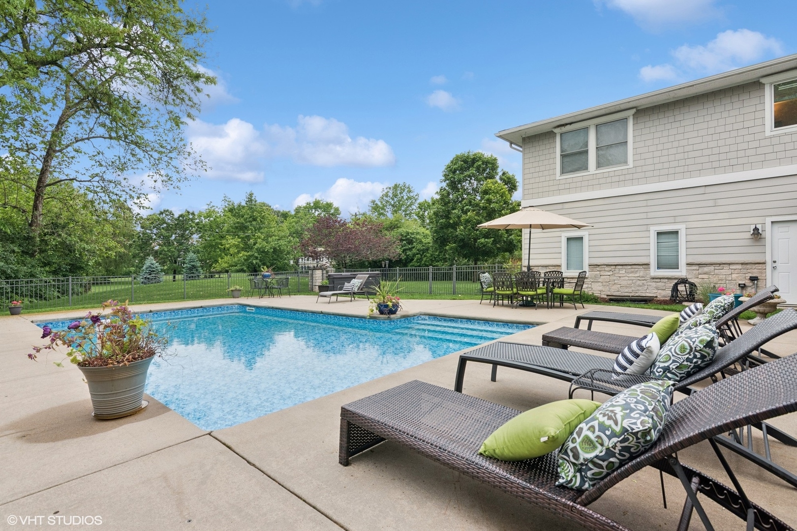 6730 S Madison Street, Willowbrook, IL 60527