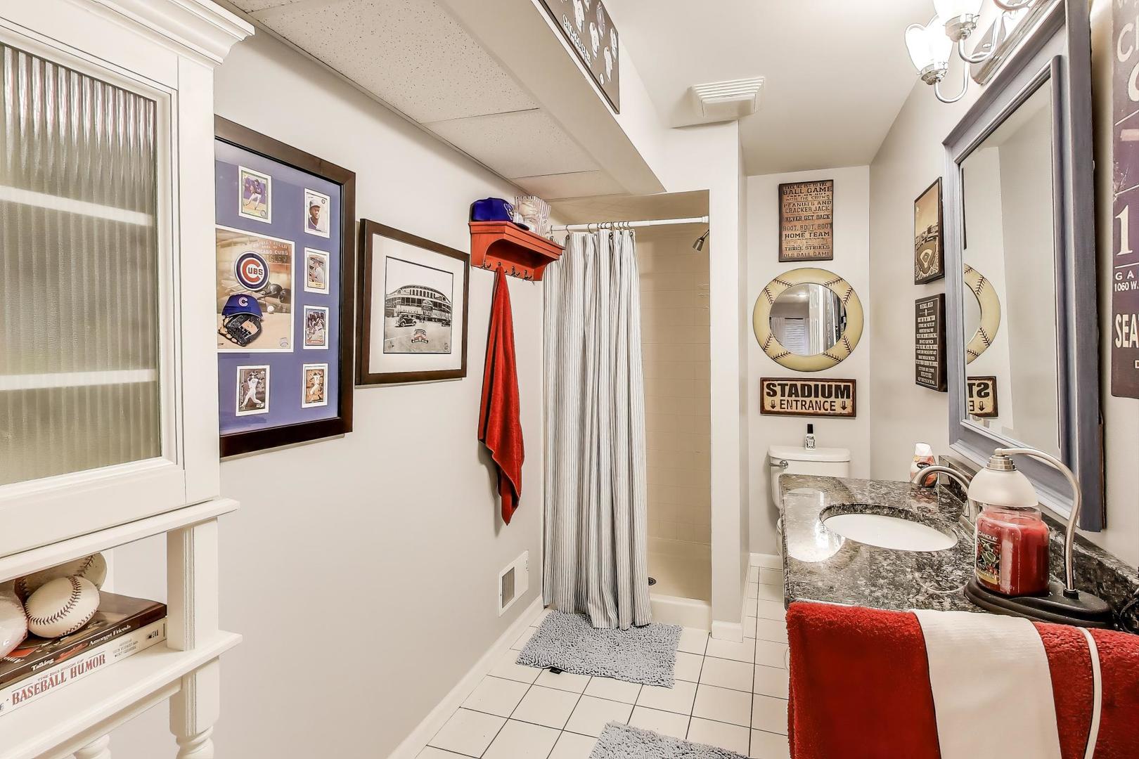 346 Colonial Circle, Geneva, IL 60134