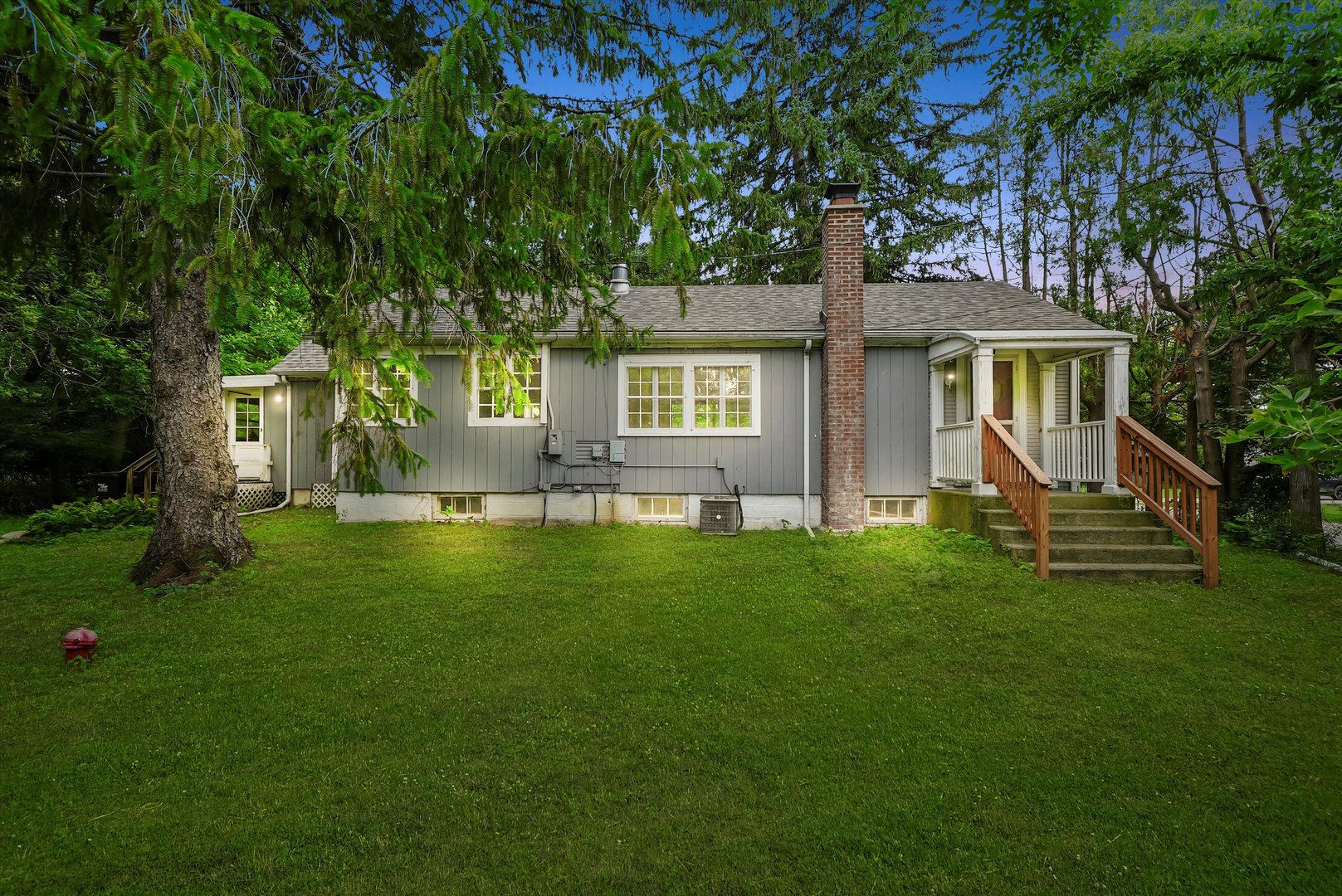 115 EASTWOOD Avenue, Port Barrington, IL 60010