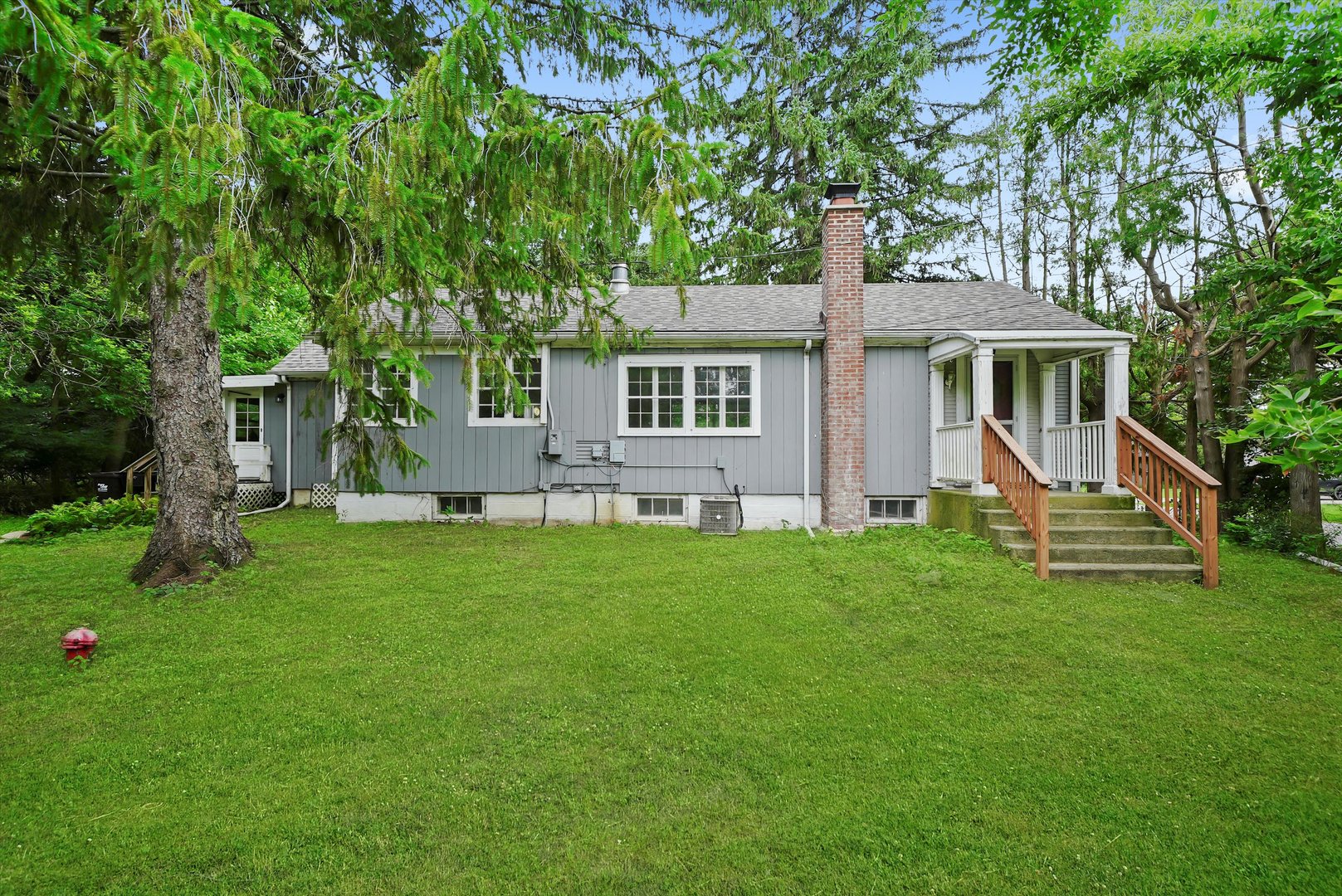 115 EASTWOOD Avenue, Port Barrington, IL 60010