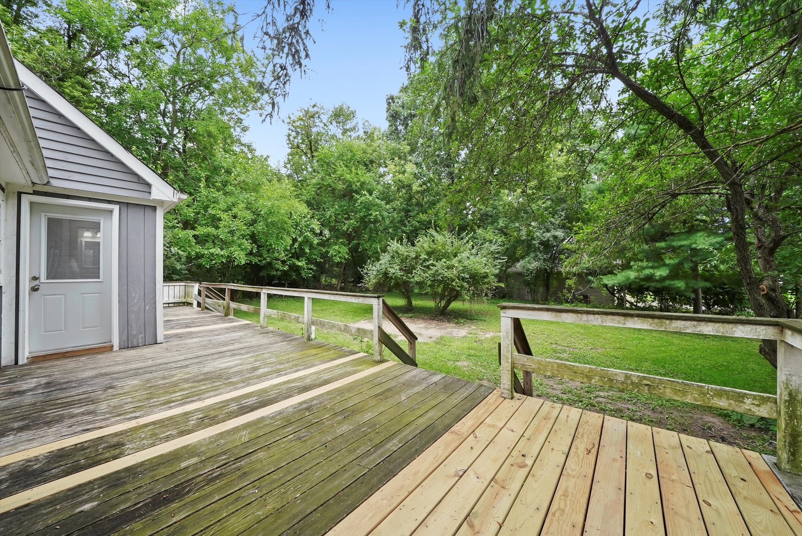 115 EASTWOOD Avenue, Port Barrington, IL 60010