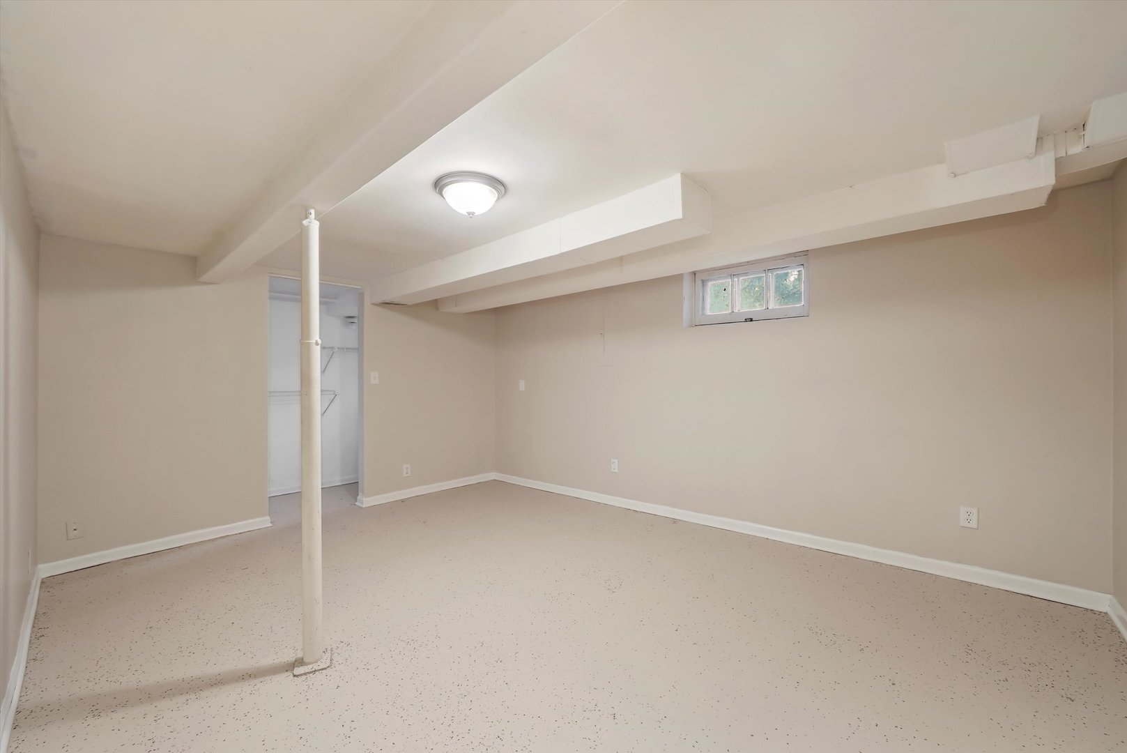 115 EASTWOOD Avenue, Port Barrington, IL 60010
