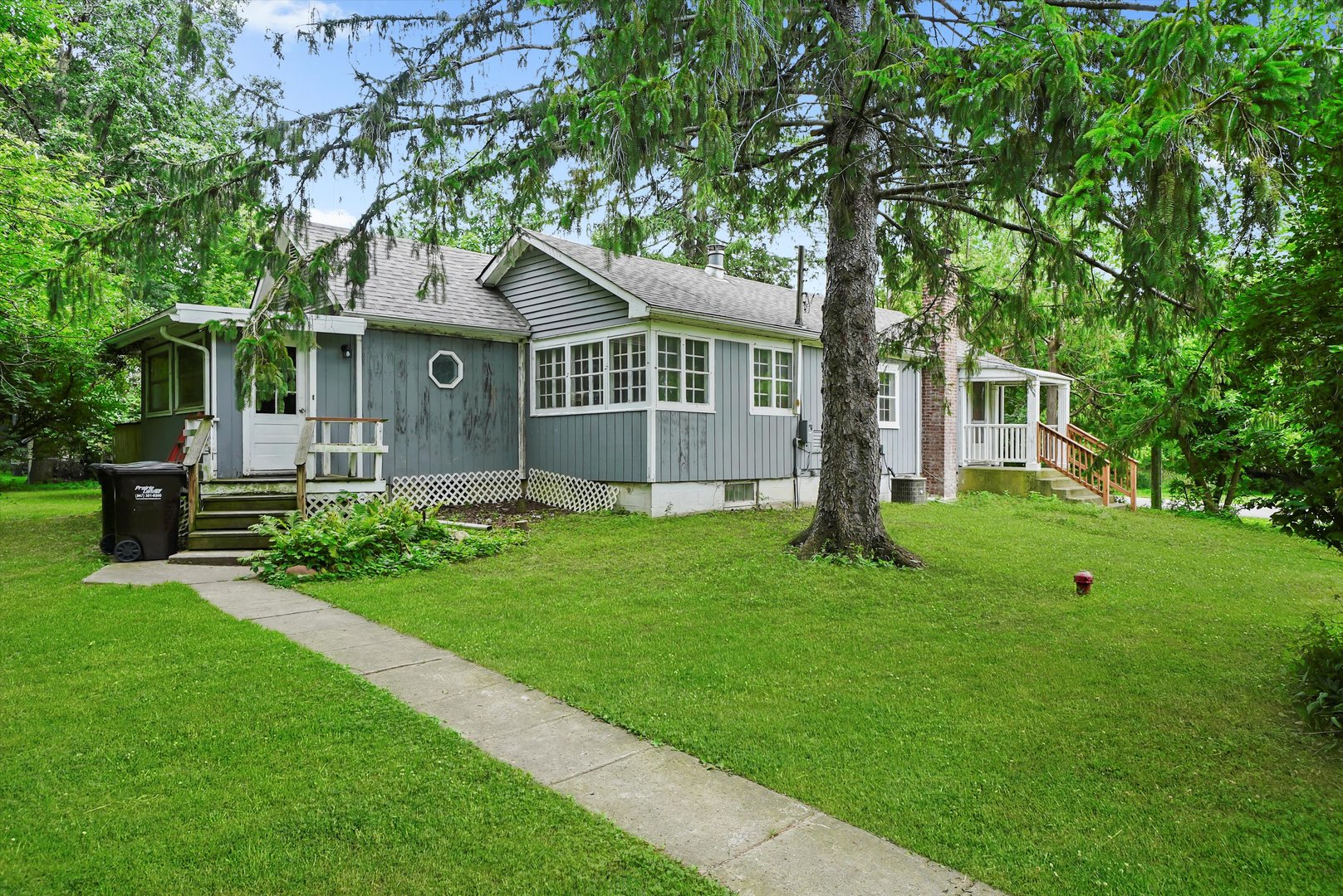 115 EASTWOOD Avenue, Port Barrington, IL 60010
