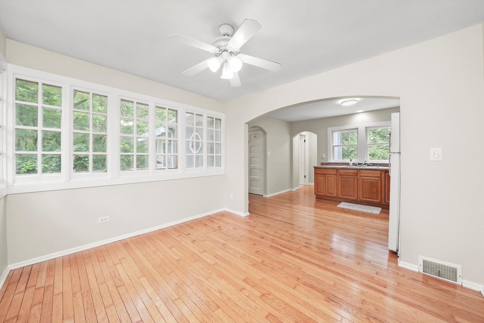 115 EASTWOOD Avenue, Port Barrington, IL 60010