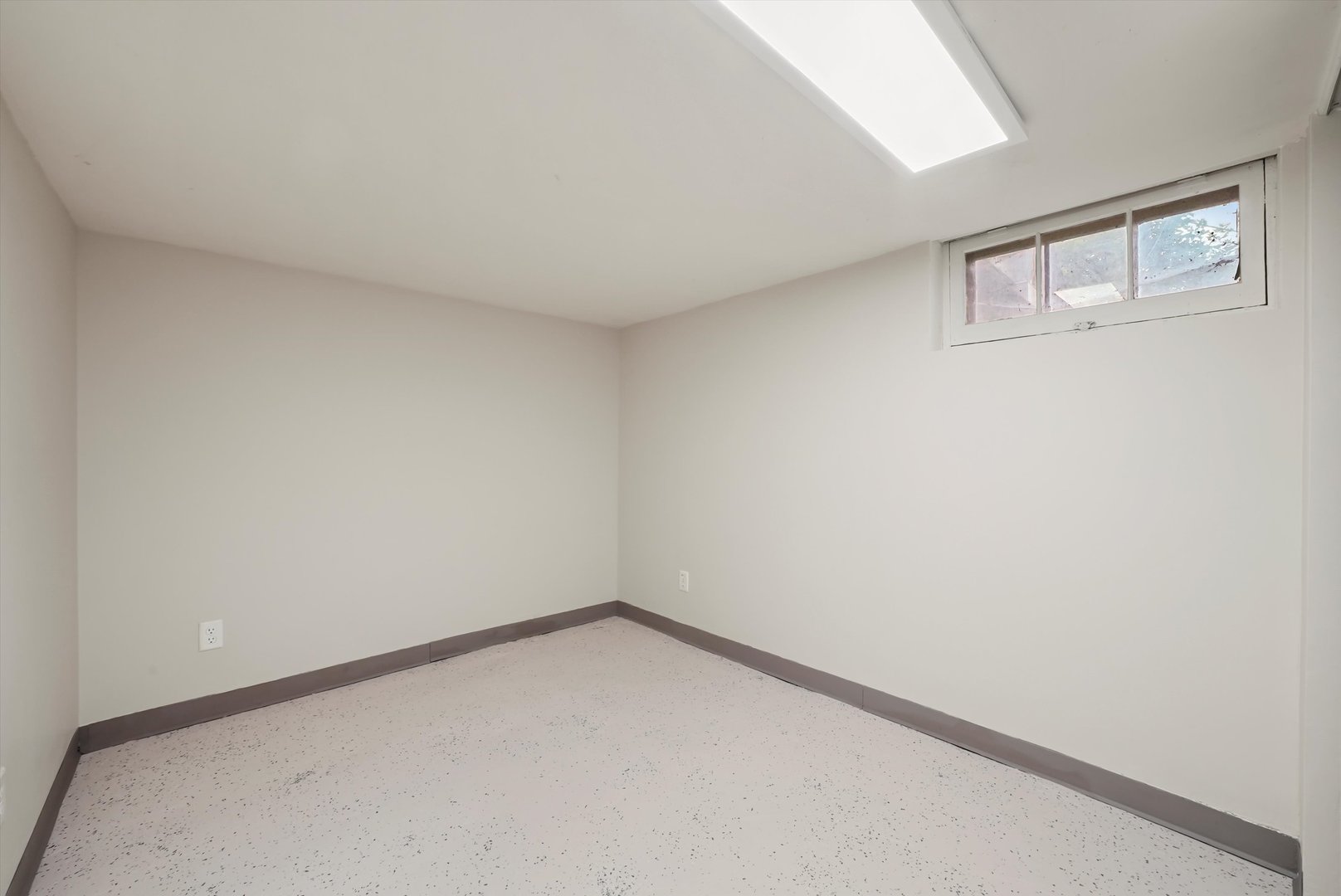 115 EASTWOOD Avenue, Port Barrington, IL 60010