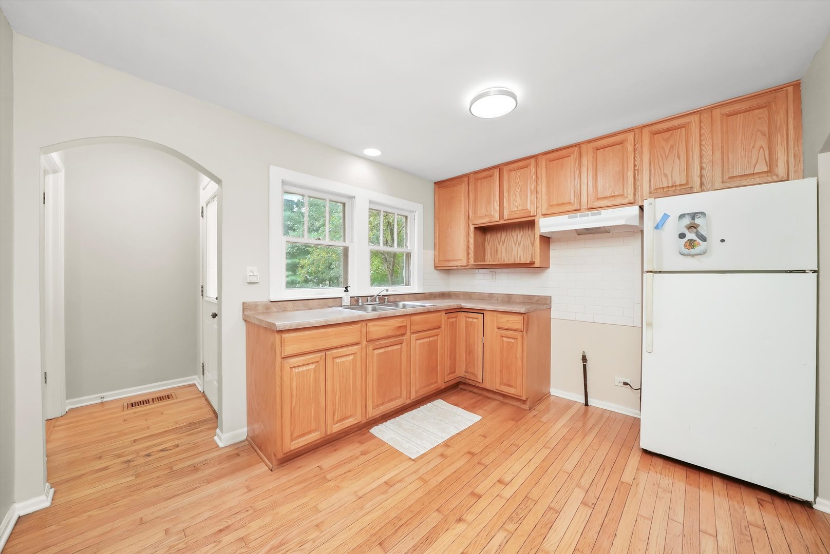 115 EASTWOOD Avenue, Port Barrington, IL 60010