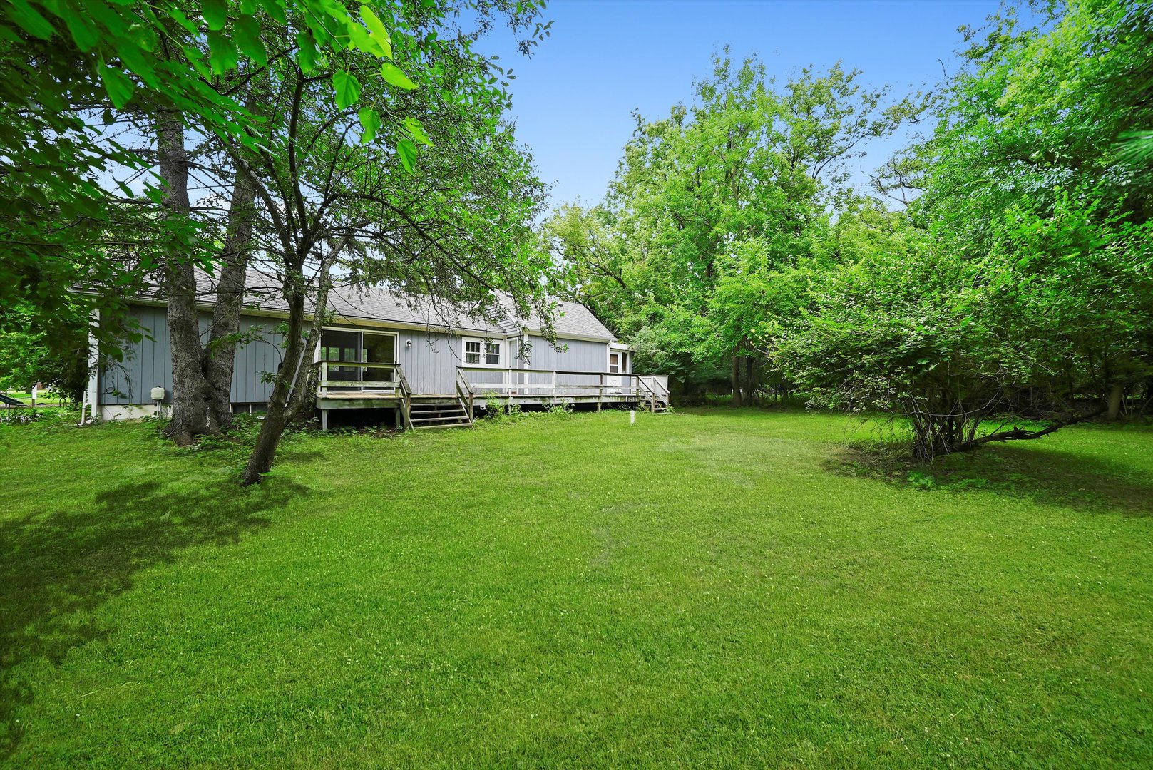 115 EASTWOOD Avenue, Port Barrington, IL 60010