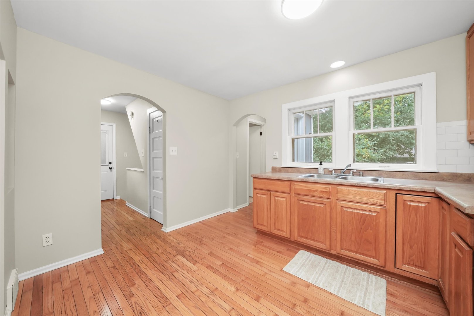 115 EASTWOOD Avenue, Port Barrington, IL 60010