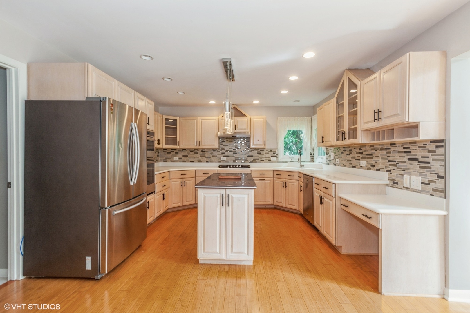 954 Black Walnut Drive, Sugar Grove, IL 60554