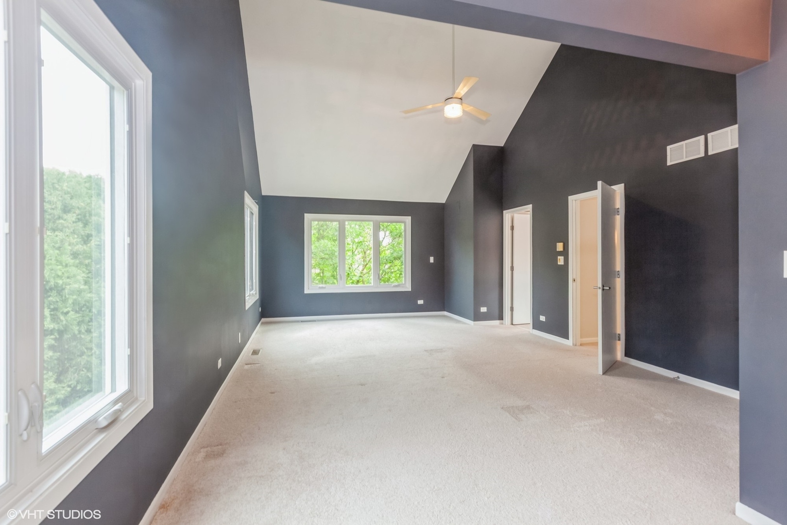 954 Black Walnut Drive, Sugar Grove, IL 60554