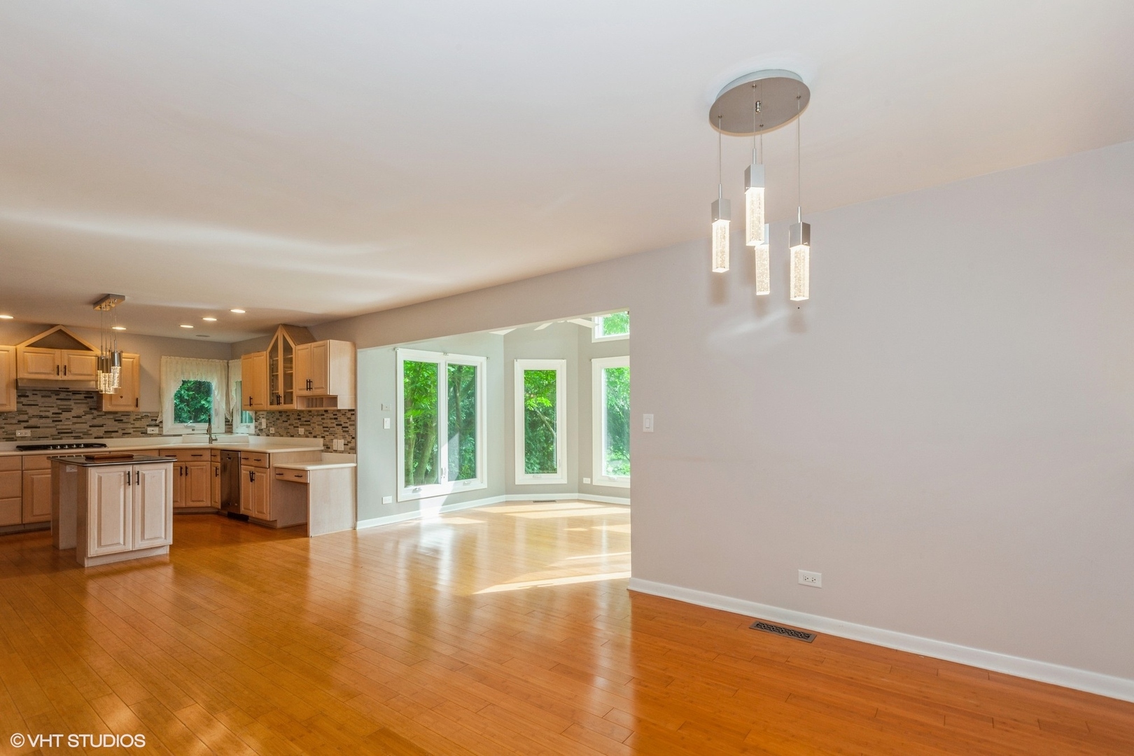 954 Black Walnut Drive, Sugar Grove, IL 60554