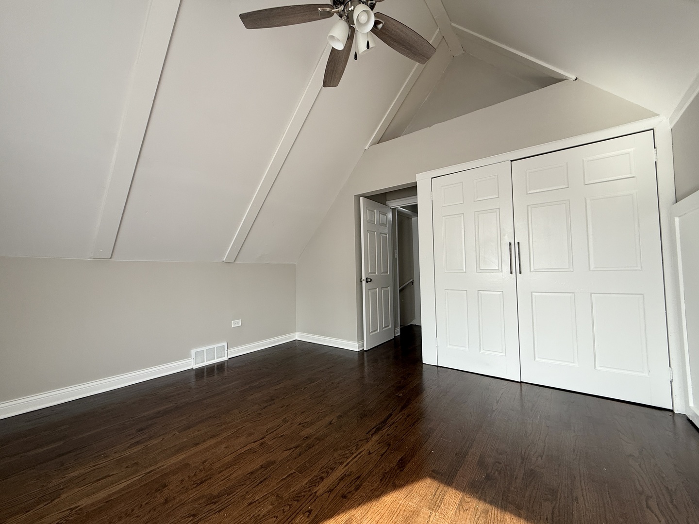 9609 S Winston Avenue, Chicago, IL 60643