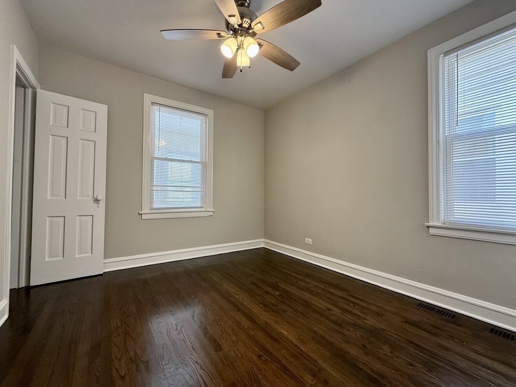 9609 S Winston Avenue, Chicago, IL 60643