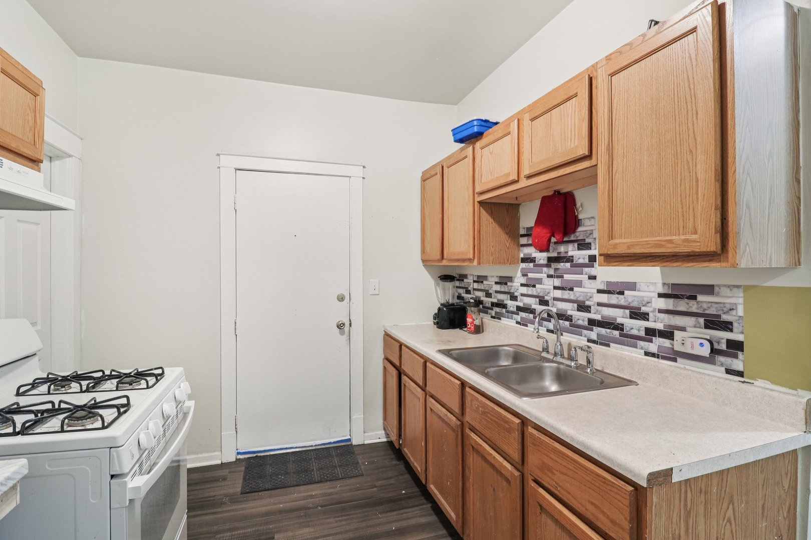421 LAKE Street, Maywood, IL 60153