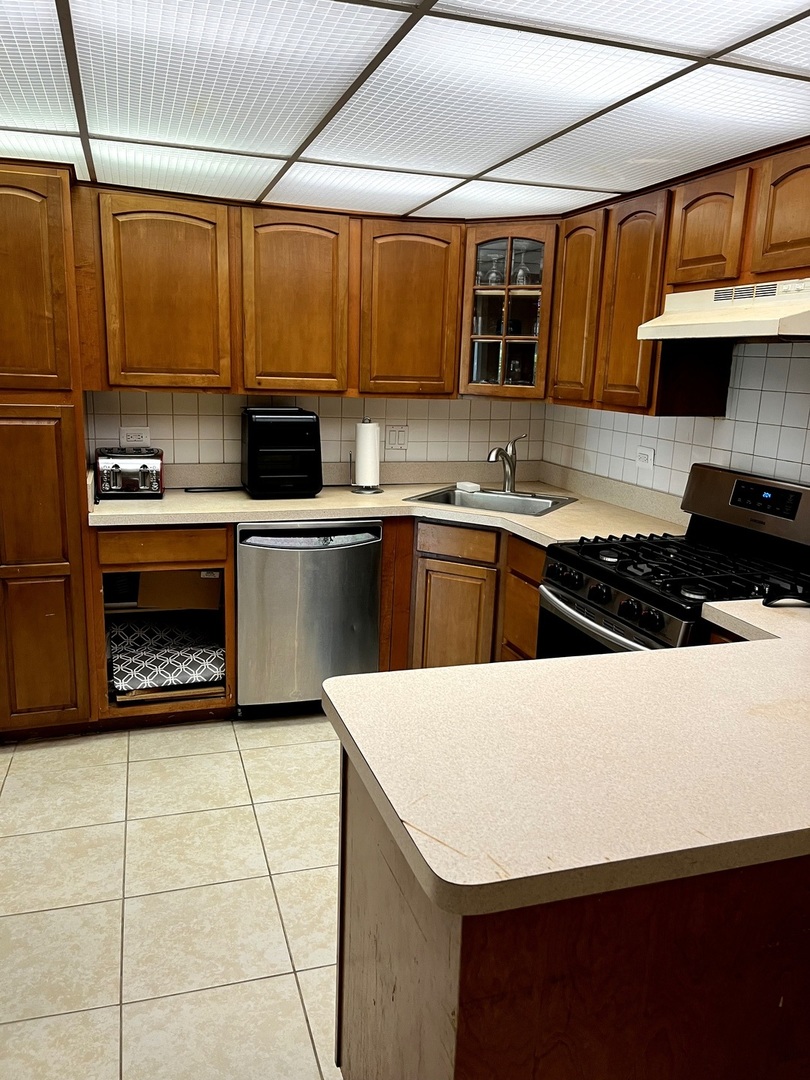 400 Park Avenue #100, Calumet City, IL 60409