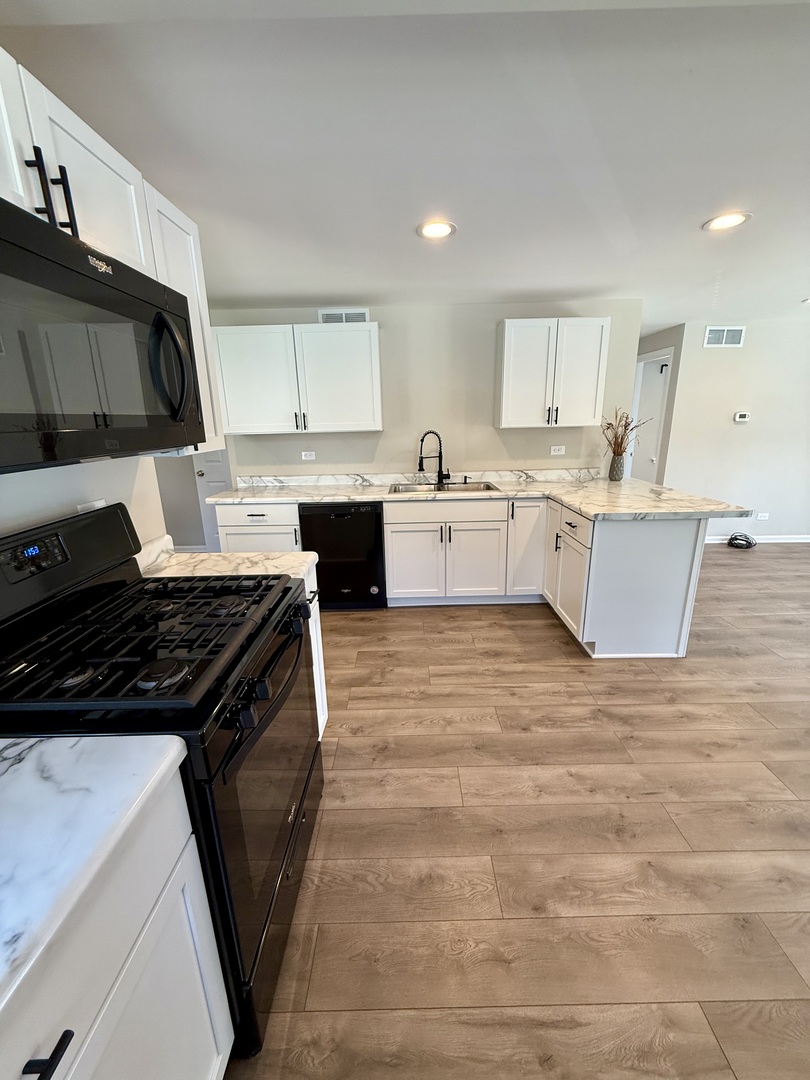 25176 W Linden Lane, Antioch, IL 60002