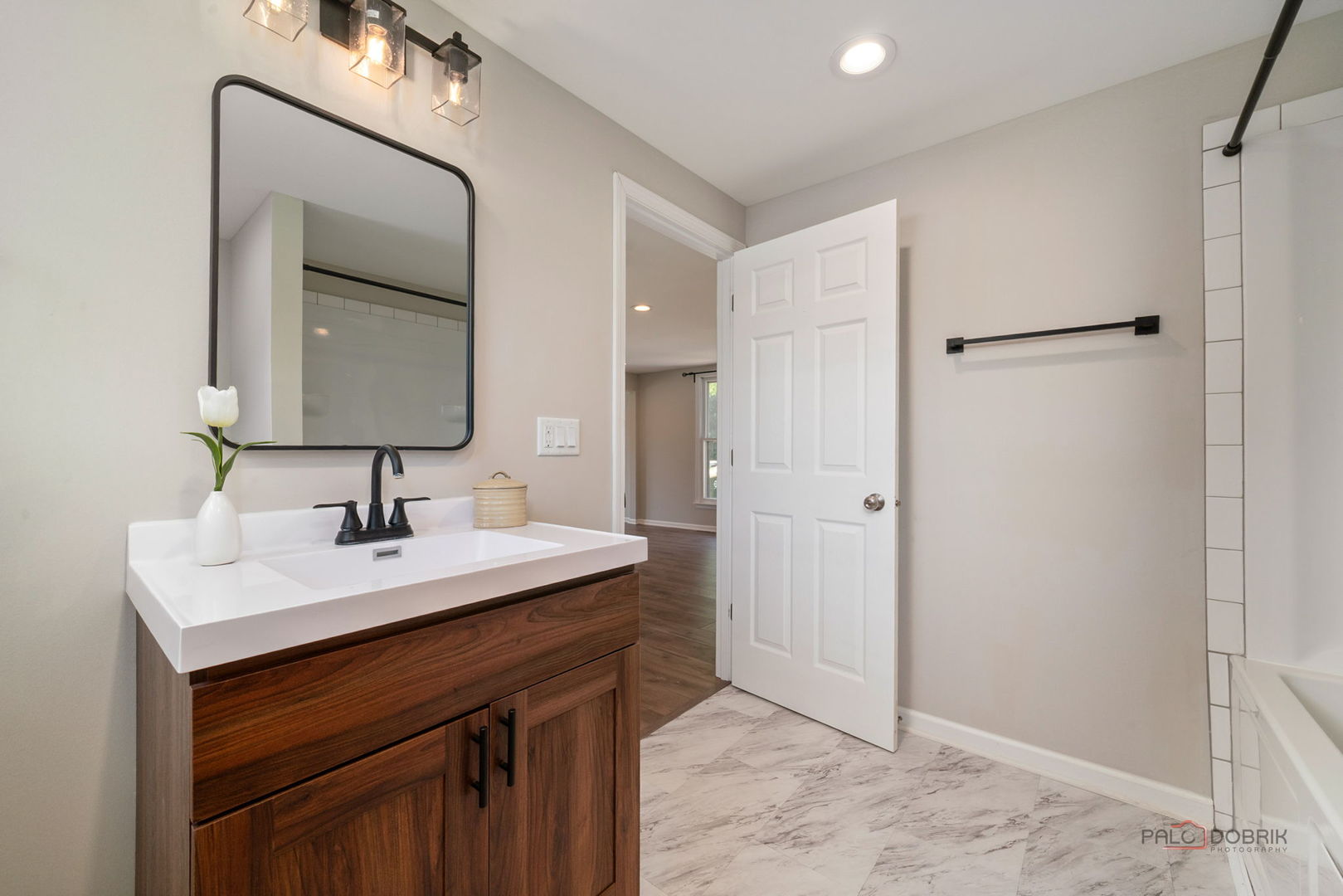 25176 W Linden Lane, Antioch, IL 60002