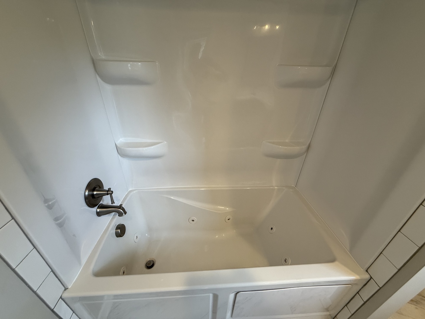 25176 W Linden Lane, Antioch, IL 60002