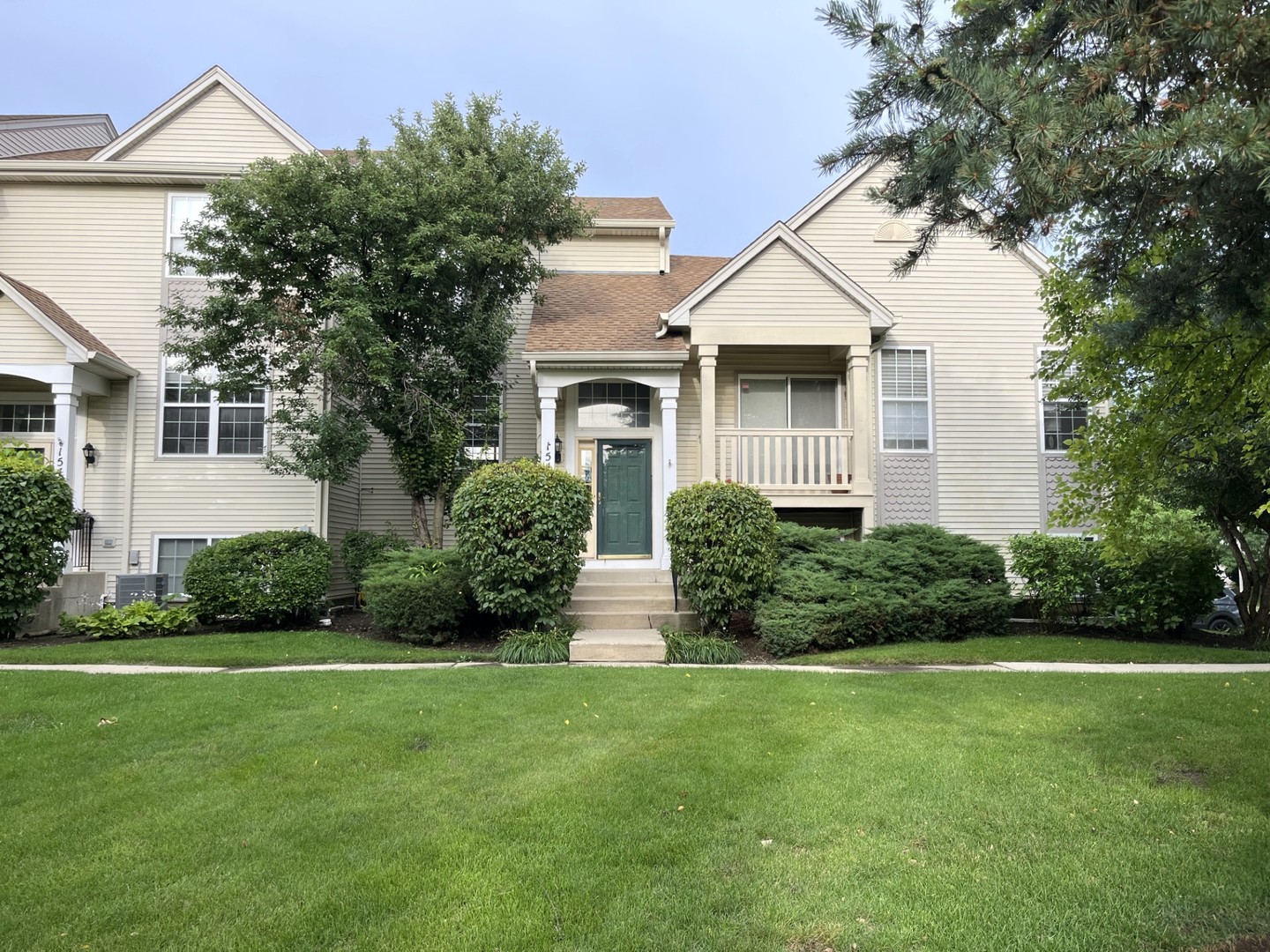1542 Shelby Court, Gurnee, IL 60031