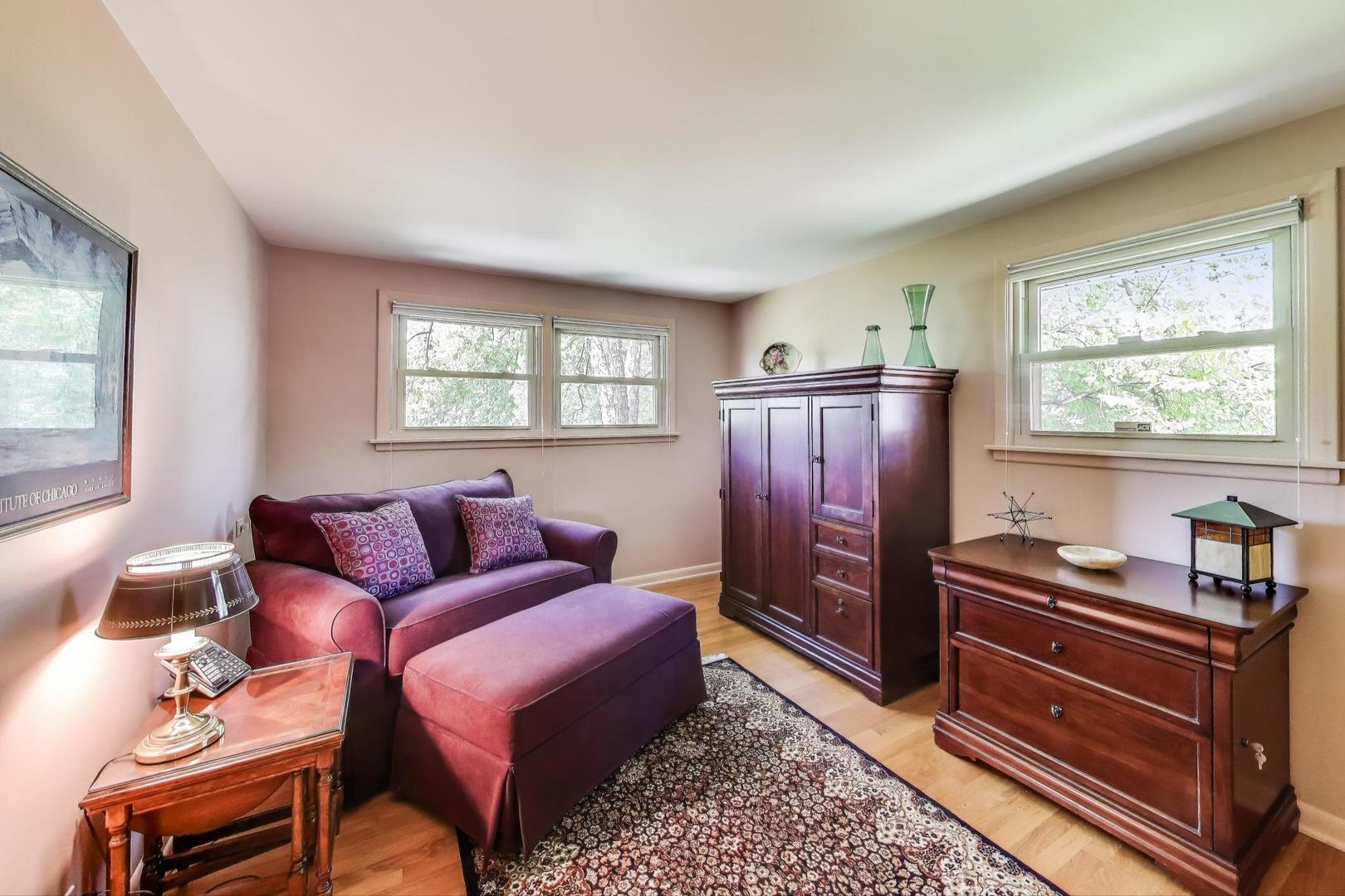 294 Lynn Court, Des Plaines, IL 60016