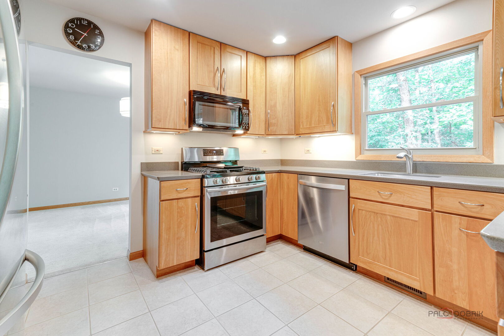 1758 Lexington Road, Libertyville, IL 60048