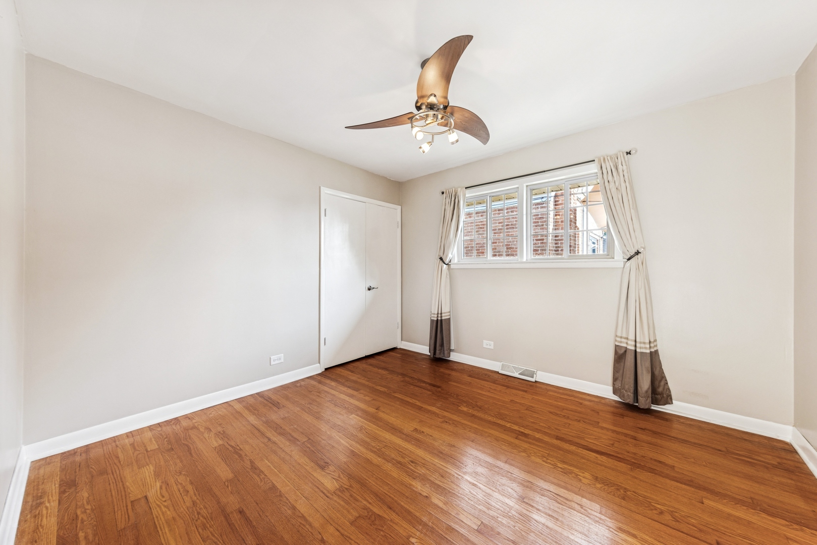 10900 S Tripp Avenue, Oak Lawn, IL 60453