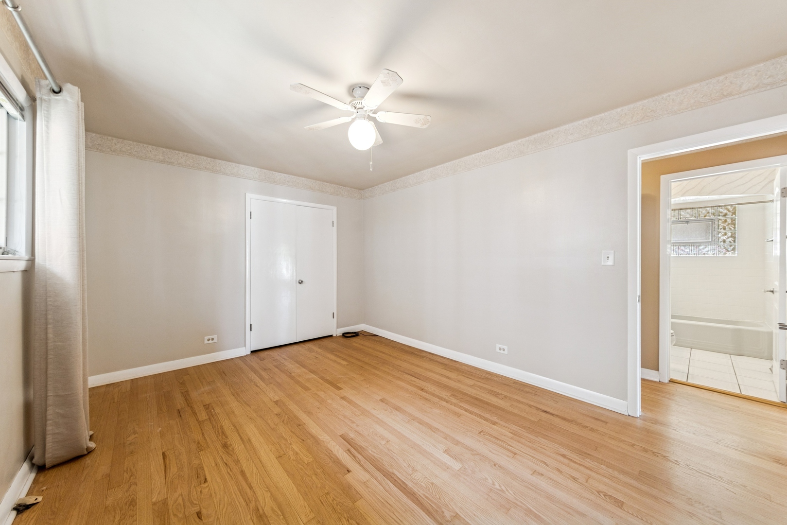 10900 S Tripp Avenue, Oak Lawn, IL 60453